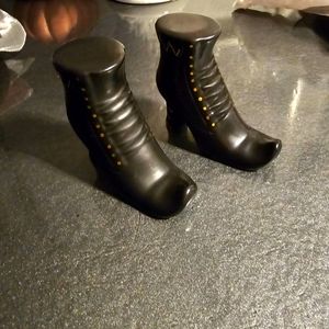 BRAND NEW Witches Boots set 4in